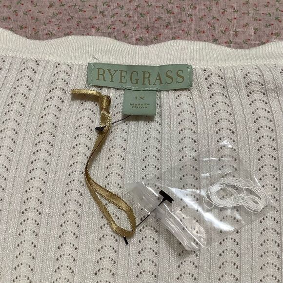 NWOT Rye Grass Cream Cottagecore Coquette Clean Girl Minimalist Blouse Size 1X - Picture 6 of 11